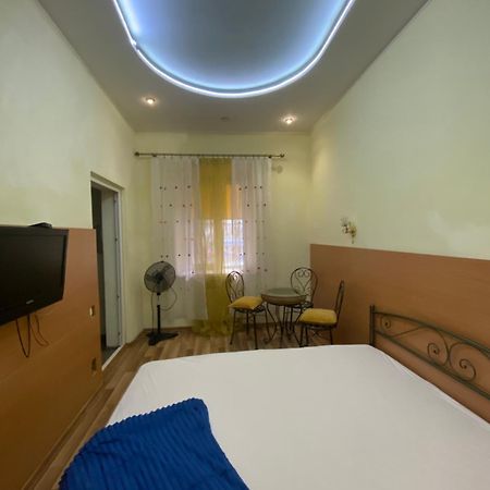 Aleksandr Apartment Odessa Extérieur photo